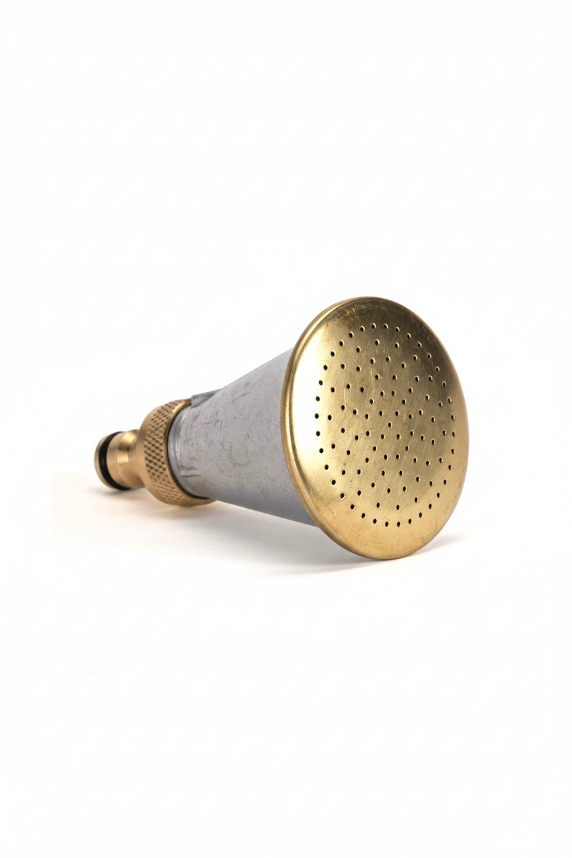 Metal flower sprayer – gentle and targeted watering for roses